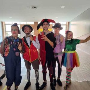 Fiesta Infantil: Recreación, Decoración, Show de Magia, Y Show de Circo, 20 Niños Máximo - Plan Galaxy